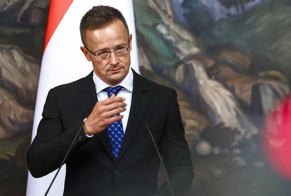 глава Министерства иностранных дел и внешнеэкономических связей Венгрии Петер Сийярто
